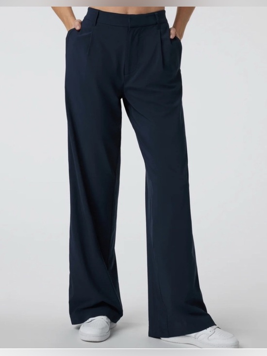 Vuori Pants - Vuori Women's Lightweight Pleated Front Villa Trouser Pant Navy Blue Extra Large